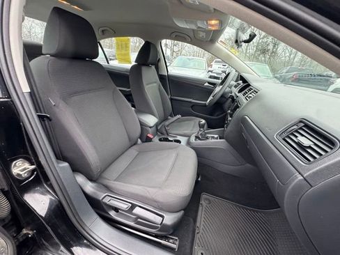 Used 2015 Volkswagen Jetta S image 26