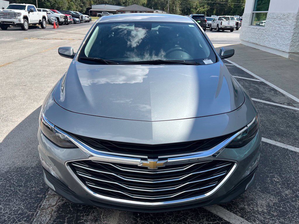 Used 2025 Chevrolet Malibu LT FWD image 5