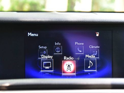 Used 2016 Lexus IS 200t RWD image 32