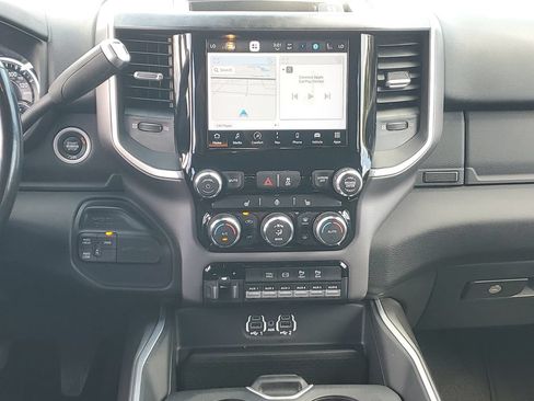 Used 2022 RAM 2500 Big Horn w/ Level C Equiment Group AWD/4WD image 15