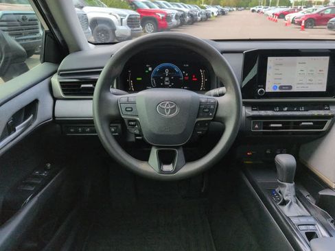 Certified 2025 Toyota Camry LE FWD image 15