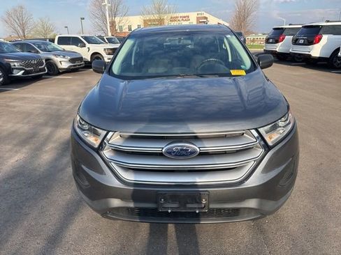 Used 2016 Ford Edge SE image 2