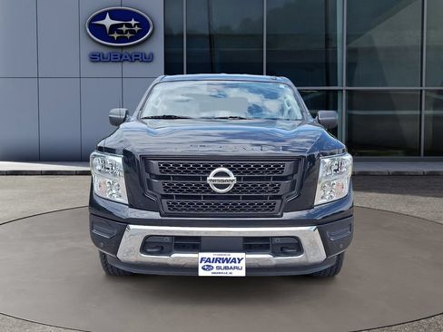 Used 2021 Nissan Titan SV w/ SV Convenience Package AWD/4WD image 2
