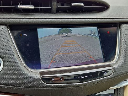 Used 2017 Cadillac XT5 Luxury w/ Driver Awareness Package FWD image 27