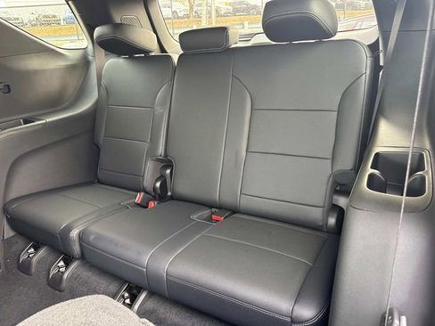 New 2026 Chevrolet Traverse LT w/ Enhanced Driving Package FWD image 17