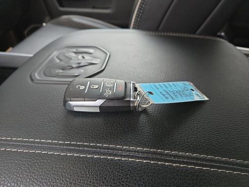 Used 2025 RAM 2500 Laramie image 29