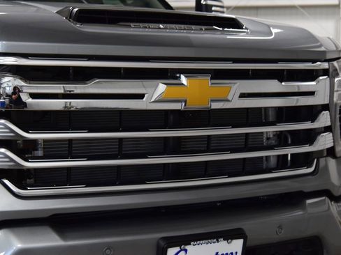 New 2026 Chevrolet Silverado 3500 High Country w/ High Country Premium Package AWD/4WD image 11