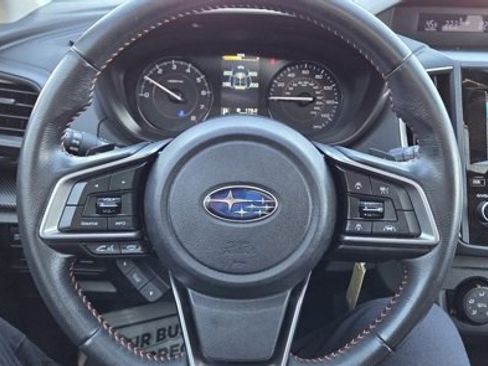 Used 2019 Subaru Crosstrek 2.0i Premium image 16