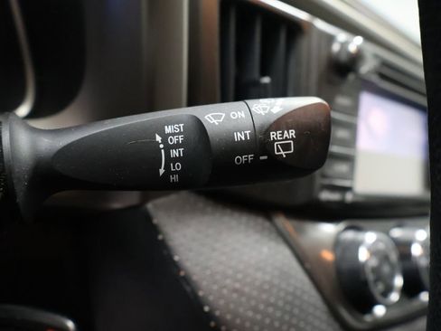 Used 2014 Toyota RAV4 LE image 33