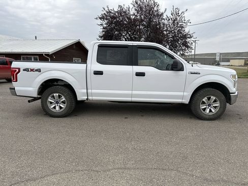 Used 2016 Ford F150 XLT image 8
