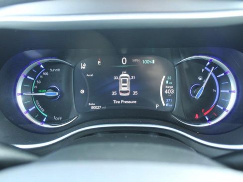 Used 2022 Chrysler Pacifica Touring-L image 18