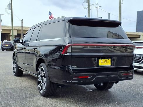 New 2026 Lincoln Navigator L Black Label AWD/4WD image 6