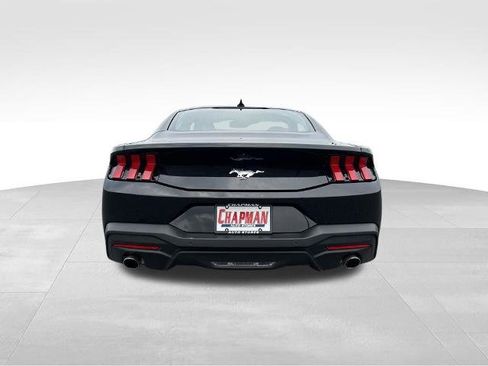 Certified 2024 Ford Mustang Coupe RWD image 4