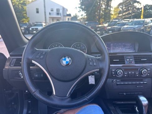 Used 2013 BMW 328i 328i Convertible - SULEV image 19