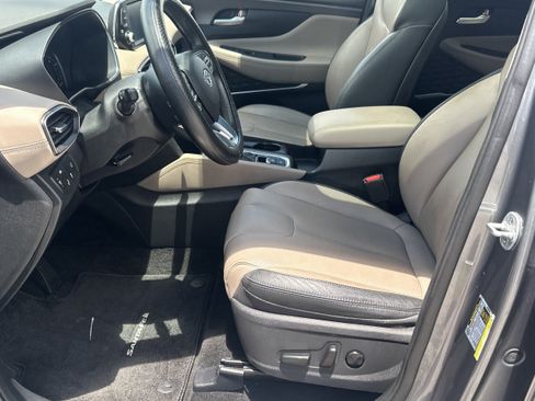 Used 2019 Hyundai Santa Fe Limited FWD image 9
