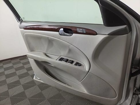 Used 2011 Buick Lucerne CXL w/ Driver Confidence Package FWD image 24