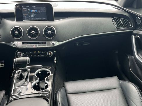 Used 2021 Kia Stinger GT-Line RWD image 13
