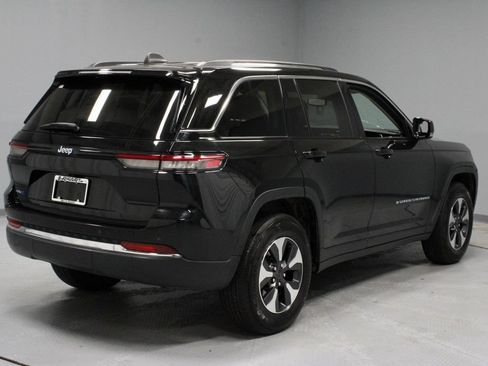 Used 2024 Jeep Grand Cherokee Limited 4xe AWD/4WD image 10