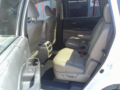 Used 2021 Honda Pilot Elite image 18
