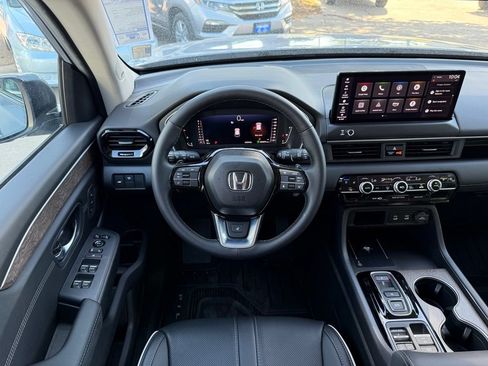 Certified 2026 Honda Pilot Elite image 4