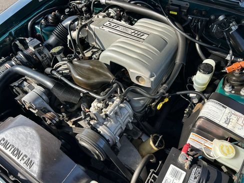 Used 1992 Ford Mustang GT image 38