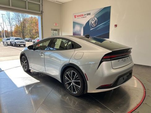 Certified 2023 Toyota Prius XLE image 4