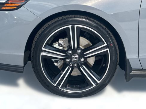 Used 2024 Honda Accord Sport image 12