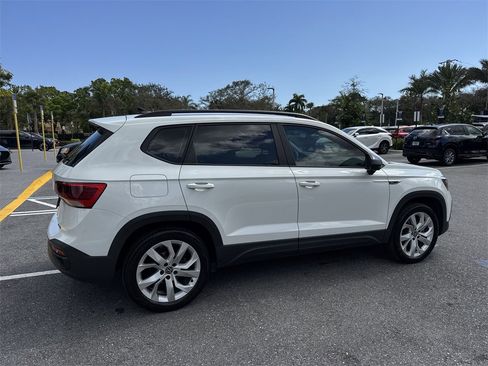 Used 2023 Volkswagen Taos S image 5