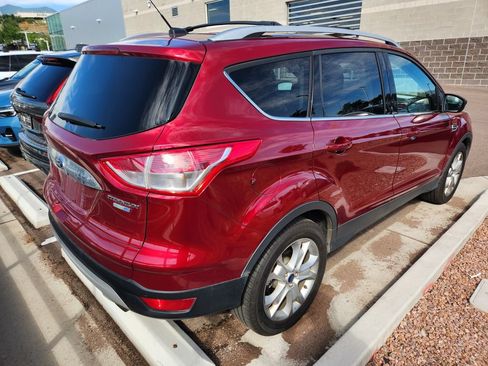Used 2015 Ford Escape Titanium w/ Equipment Group 301A AWD/4WD image 10