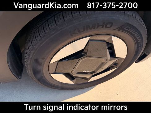 Certified 2024 Kia EV9 Light Long Range RWD image 11