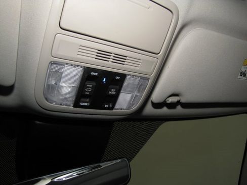 Certified 2025 Honda Odyssey Elite image 8