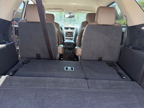 Used 2015 GMC Acadia SLT FWD image 4