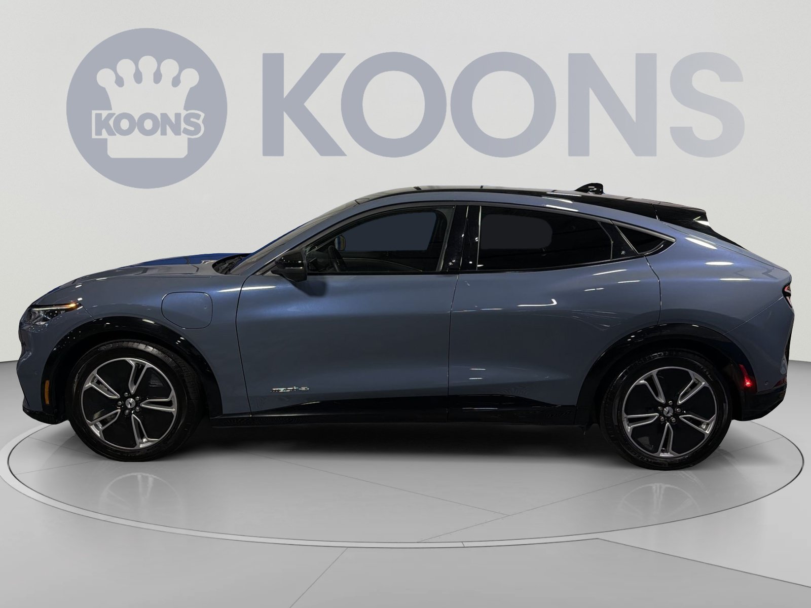 Used 2023 Ford Mustang Mach-E Premium AWD/4WD image 2