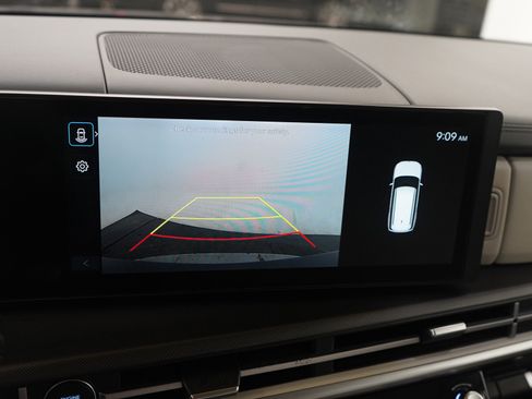 Used 2025 Hyundai Santa Fe SEL image 23