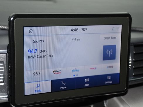 Used 2021 Ford Explorer XLT AWD/4WD image 40