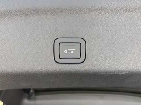 New 2026 Chevrolet Suburban RST w/ RST Capability Package AWD/4WD image 6