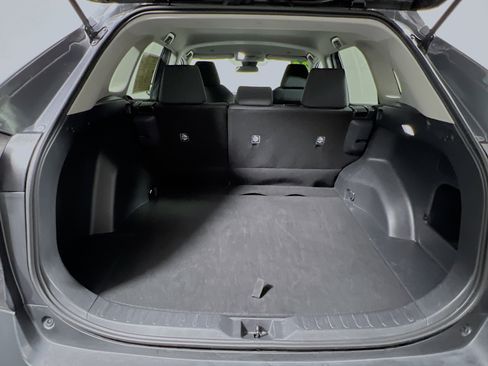 Used 2024 Toyota RAV4 LE image 34
