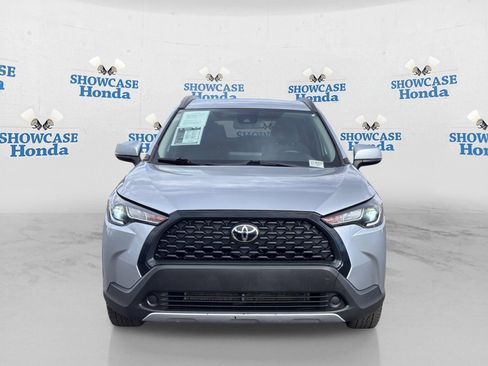 Used 2022 Toyota Corolla Cross LE AWD/4WD image 6