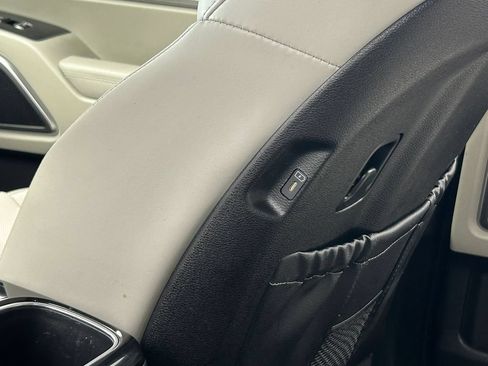 Used 2024 Kia Telluride S w/ S Sunroof Package FWD image 21