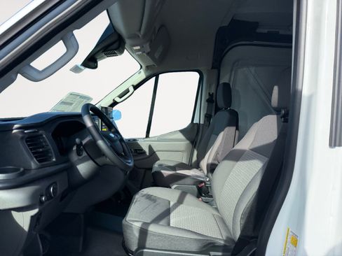 New 2026 Ford Transit 250 148 Medium Roof image 10