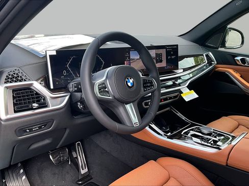New 2026 BMW X5 xDrive40i w/ M Sport Package AWD/4WD image 9