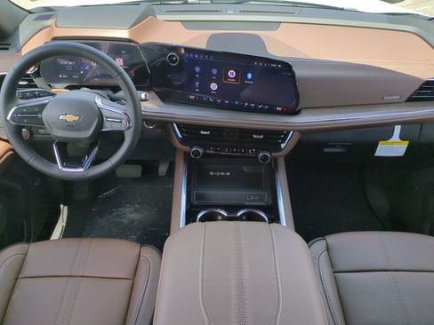 New 2026 Chevrolet Suburban High Country w/ Sun And Tow Package AWD/4WD image 15