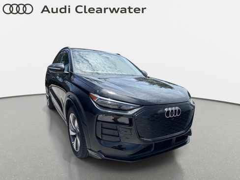 Certified 2025 Audi Q6 e-tron Prestige w/ 20" Wheel Package AWD/4WD image 7