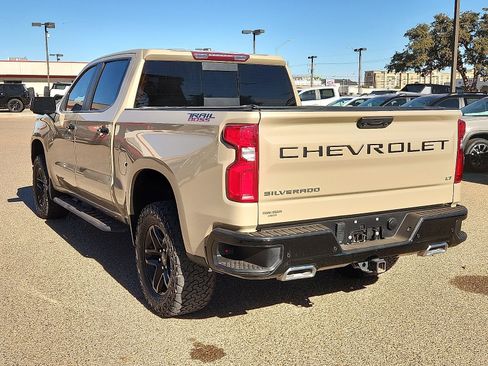 Used 2022 Chevrolet Silverado 1500 LT Trail Boss w/ LT Trail Boss Premium Package image 3