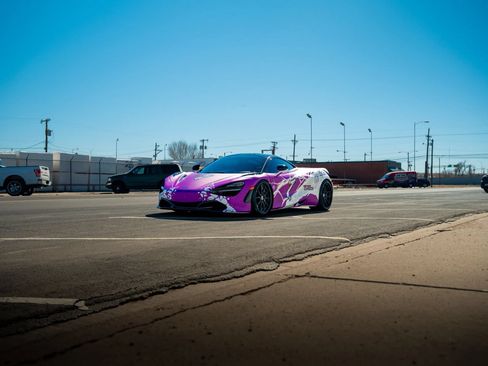 Used 2018 McLaren 720S RWD image 7