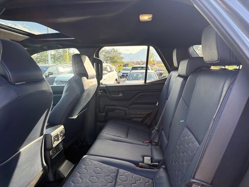 Used 2025 Toyota 4Runner Platinum AWD/4WD image 20