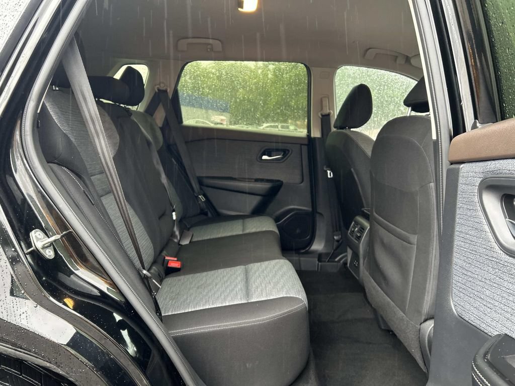 Certified 2023 Nissan Rogue SV AWD/4WD image 15