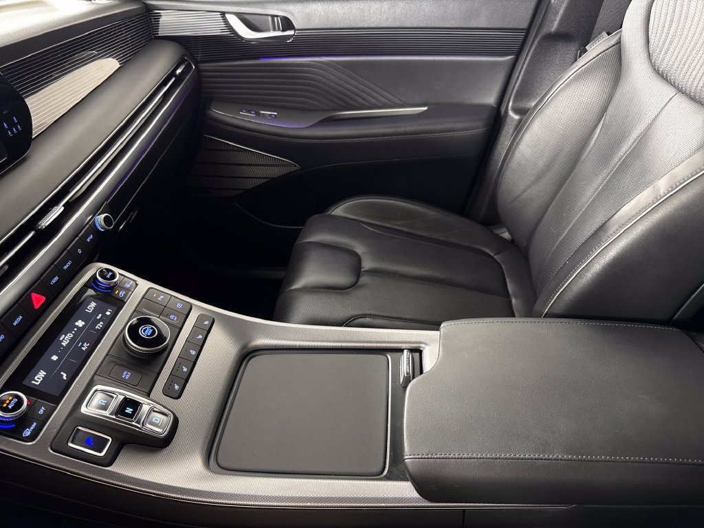 Used 2024 Hyundai Palisade Calligraphy FWD image 25