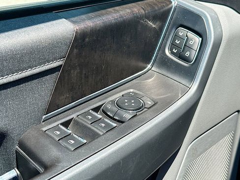 Used 2021 Ford F150 Lariat w/ Equipment Group 502A High AWD/4WD image 21