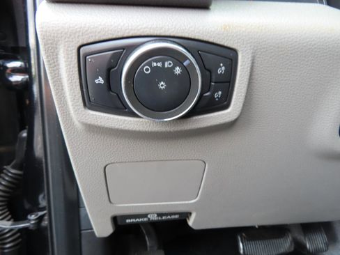Used 2021 Ford F250 XLT AWD/4WD image 31